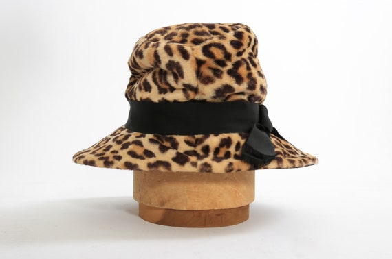 Vintage 1960s faux fur leopard print hat - image 7