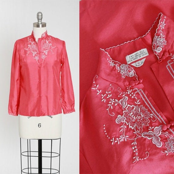 Vintage 50s hand embroidered pink Chinese silk bl… - image 1