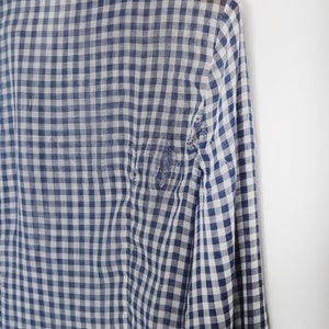 Levis Gingham shirt | Vintage 70s Levis blue + white Gingham button Shirt image 3