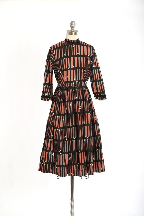 Vintage 50s Victorian striped cotton floral dress - image 2