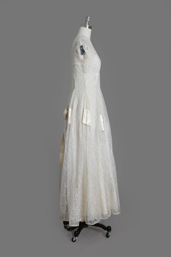 Emma Domb wedding dress | Vintage 50s floral lace… - image 8