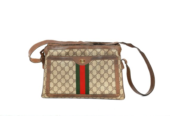 Gucci purse | Vintage 80s Gucci monogram GG should