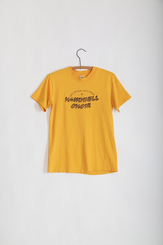 Hanes yellow t shirt top