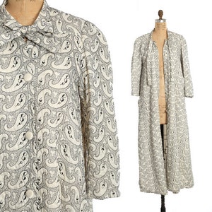 60s house coat robe | Vintage 1960s Matej for Odette Barsa embroidered paisley house coat