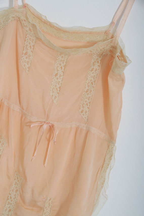 Antique vintage 1920s pink silk lace romper teddy… - image 9