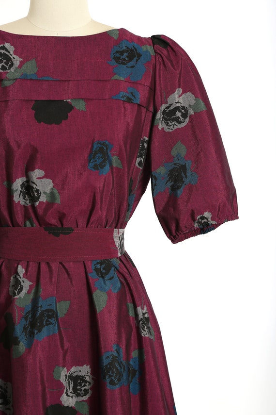 Vintage 80s purple floral puff sleeve dress - image 3