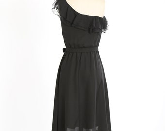 black dress and black suit Black Suit for Men: Elevate Your Style with Timeless Sophistication   HolloMen