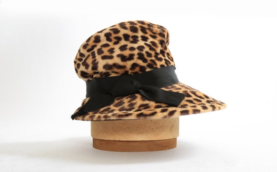 Vintage 1960s faux fur leopard print hat - image 1