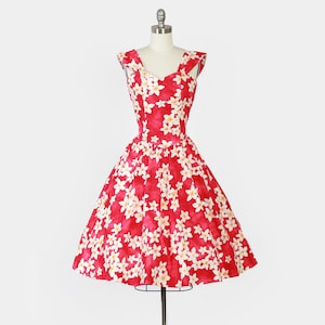 Hawaiian dress | Vintage 90s 50s pink tropical floral Plumeria fit and flare cotton dress