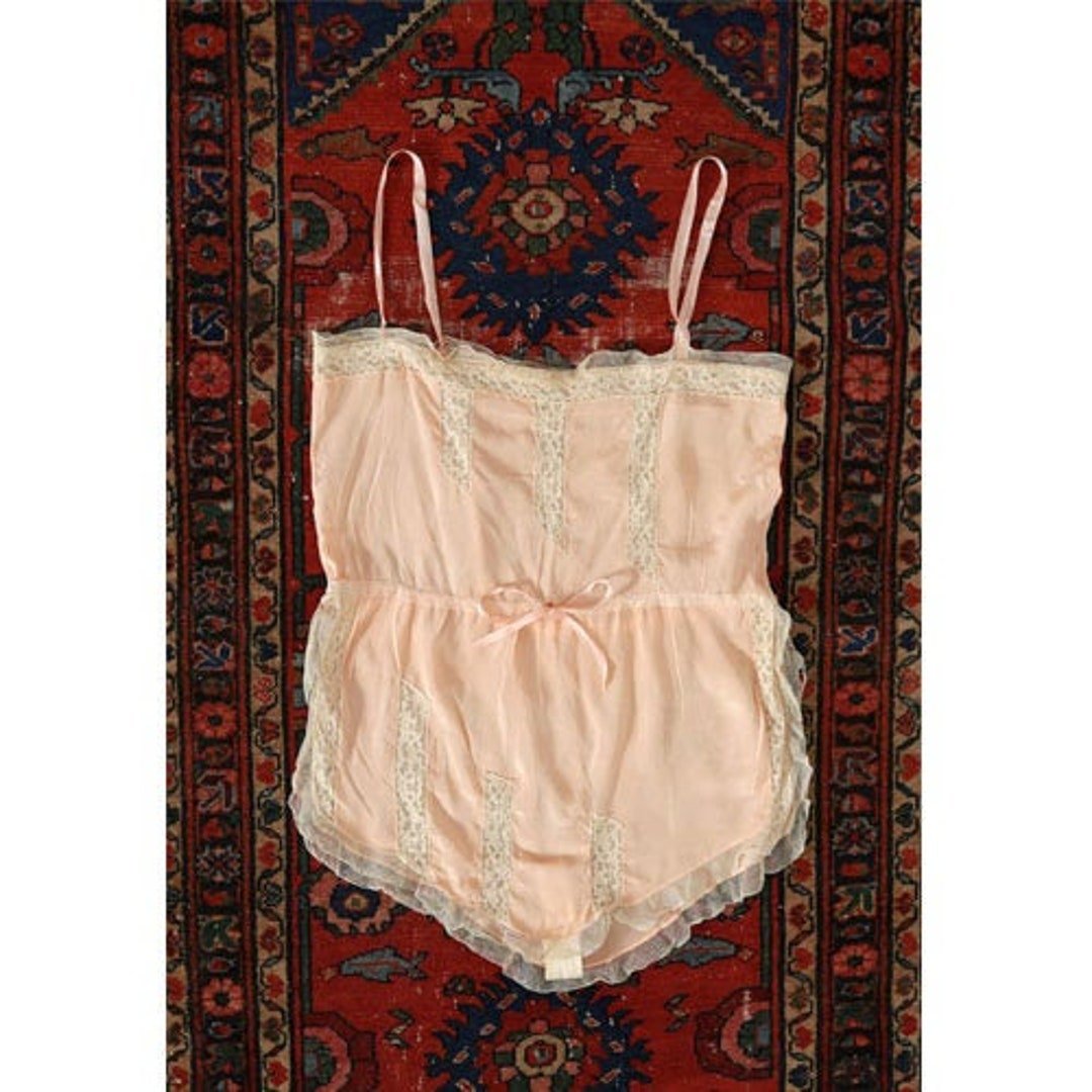 大人気新品  Antique Vintage 1920s Pink Silk Lace Romper Teddy Lingerie トップス