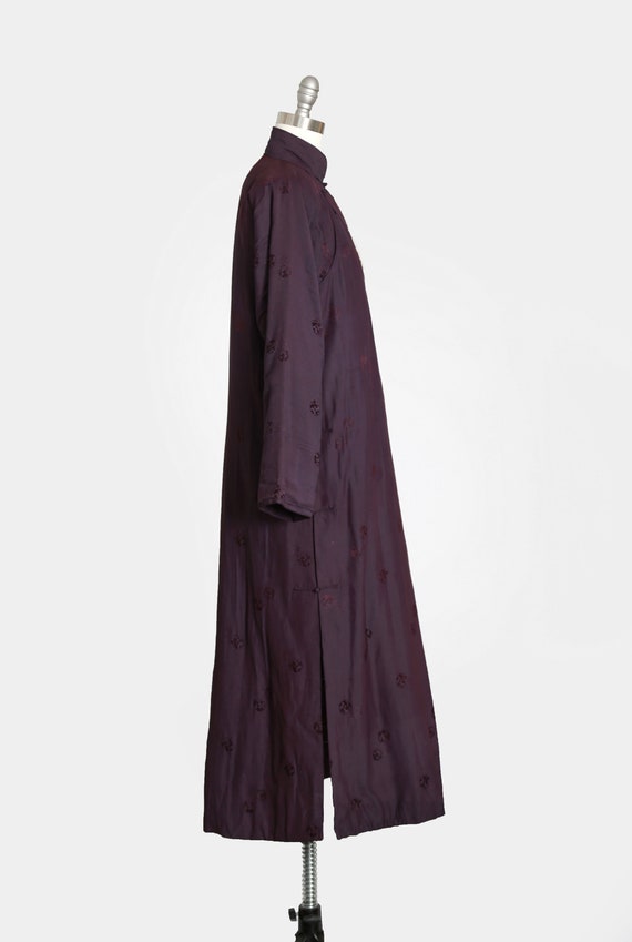 Vintage 40s Chinese purple silk brocade sequin wr… - image 5