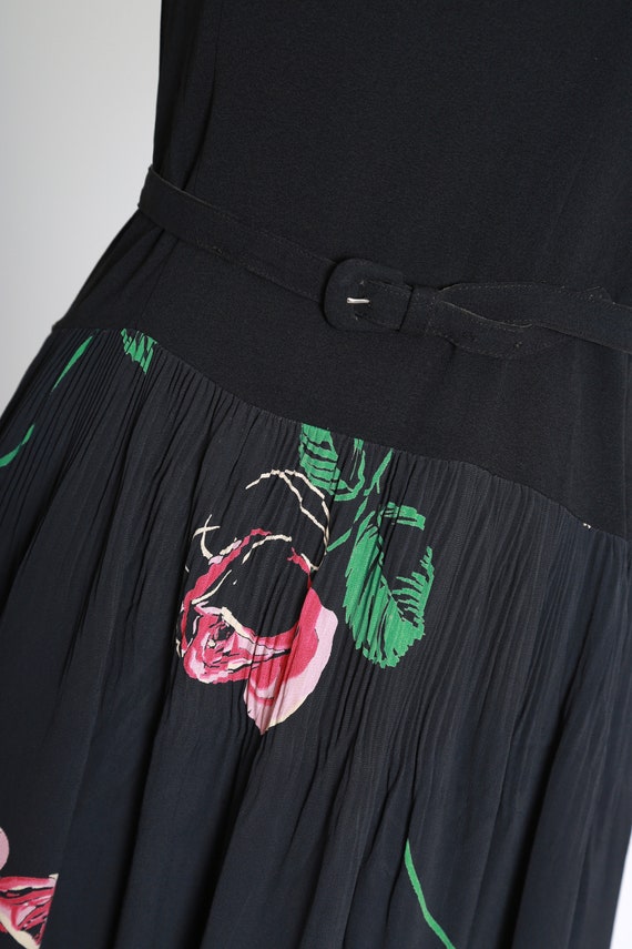 40s rose dress | Vintage 40s black floral Appliqu… - image 4
