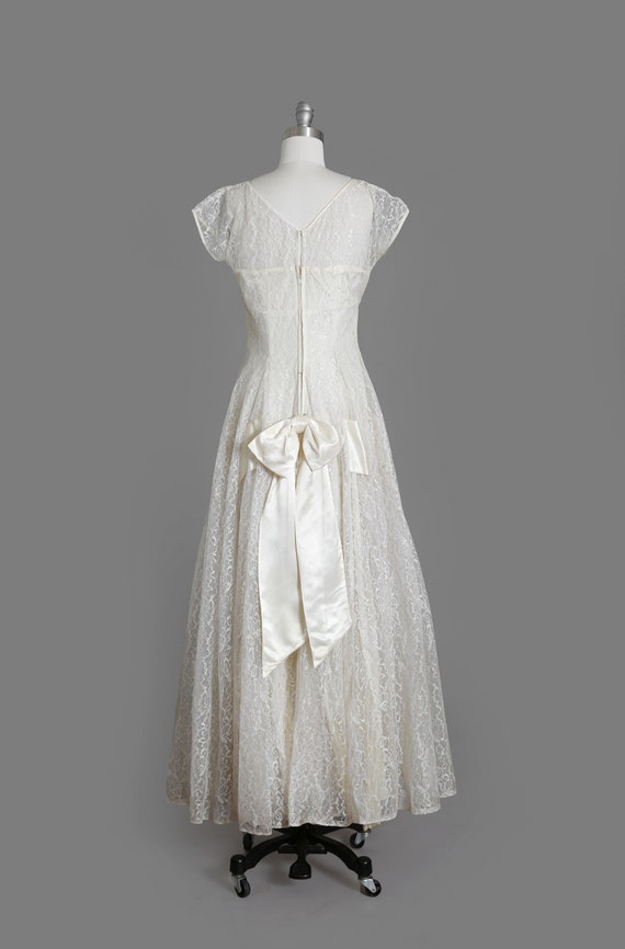 Emma Domb wedding dress | Vintage 50s floral lace… - image 2