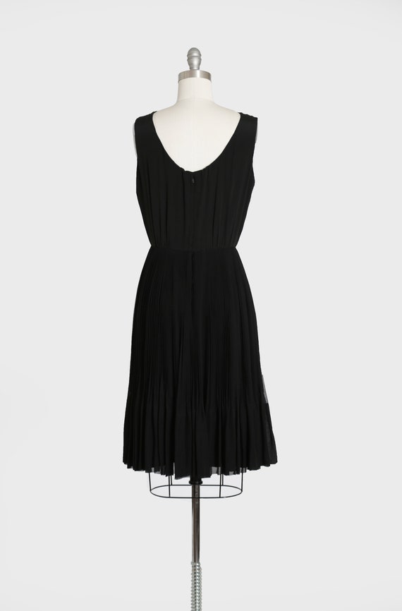 60s little black dress | Vintage 1960s Harou acco… - image 8