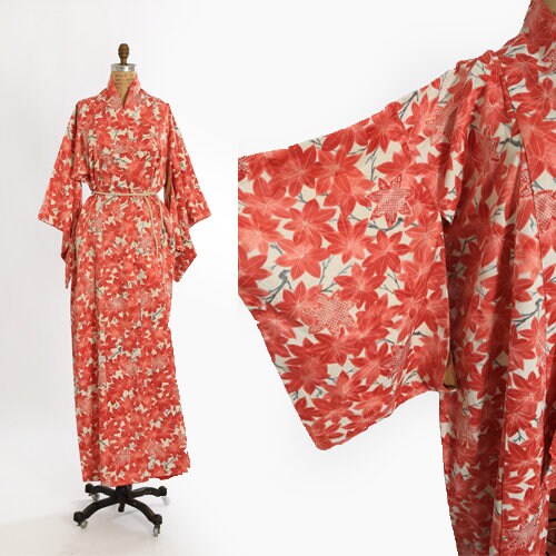 Antique Vintage 20s 30s pink silk floral leaf Japanese KIMONO | 1920s wedding floral kimono