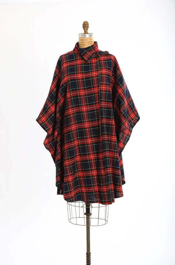 Red plaid cape | Vintage 70s woven wool blend red… - image 2