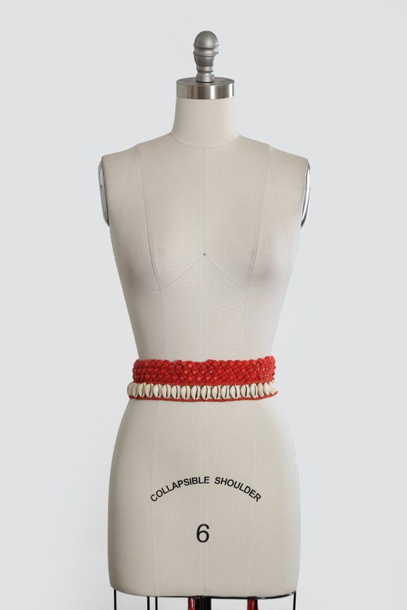 Seashell belt | Vintage red cord Cowrie Sea Shell… - image 6