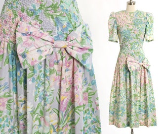 Robe en coton pastel à manches bouffantes à fleurs pastel vintage des années 80