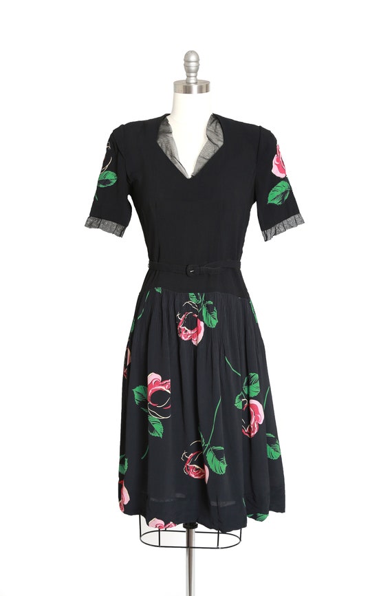 40s rose dress | Vintage 40s black floral Appliqu… - image 2