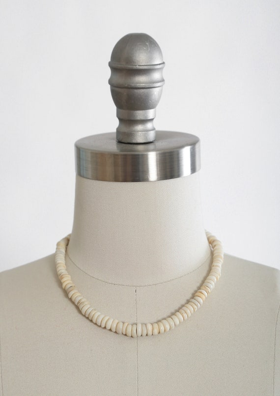 Vintage Native American Puka shell choker necklace