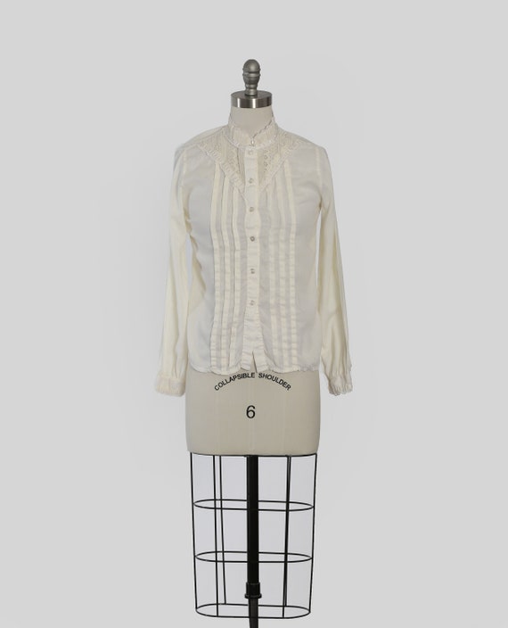 70s Victorian lace cotton blouse - image 1