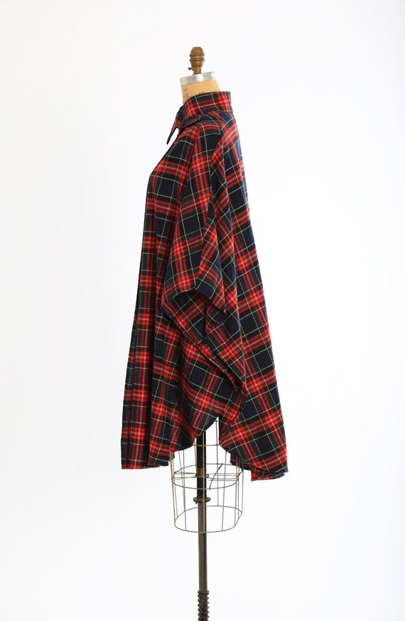 Red plaid cape | Vintage 70s woven wool blend red… - image 8