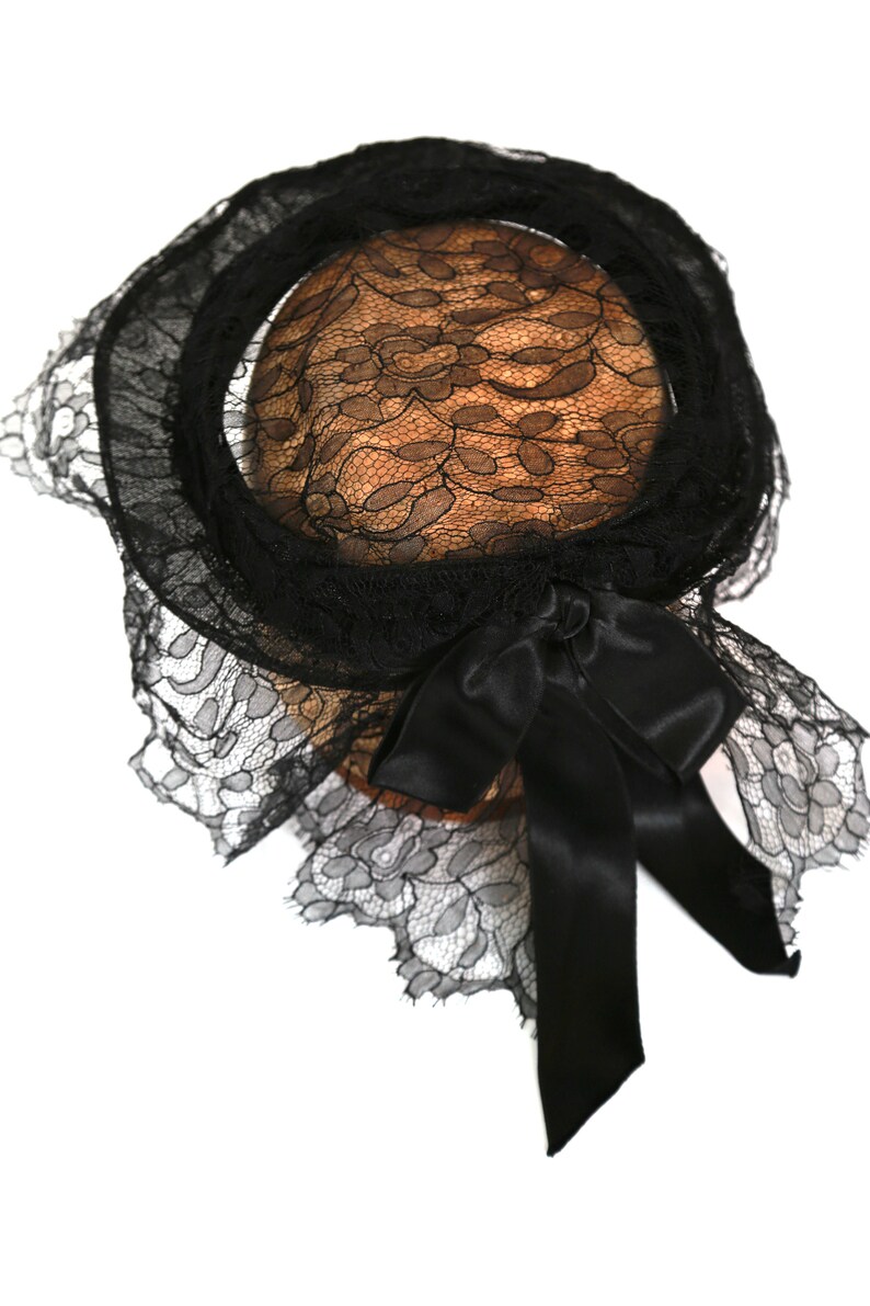 Vintage 1940s Edwardian black lace satin bow hat image 5