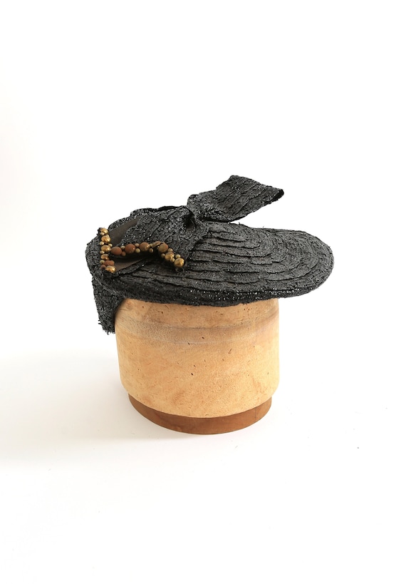 Vintage 1940s black studded straw hat - image 5