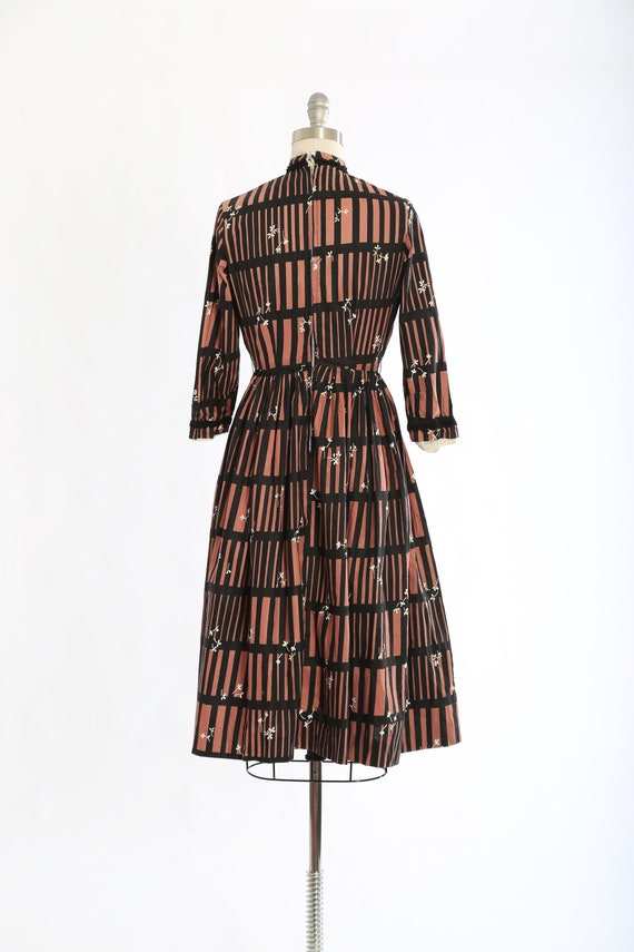Vintage 50s Victorian striped cotton floral dress - image 8