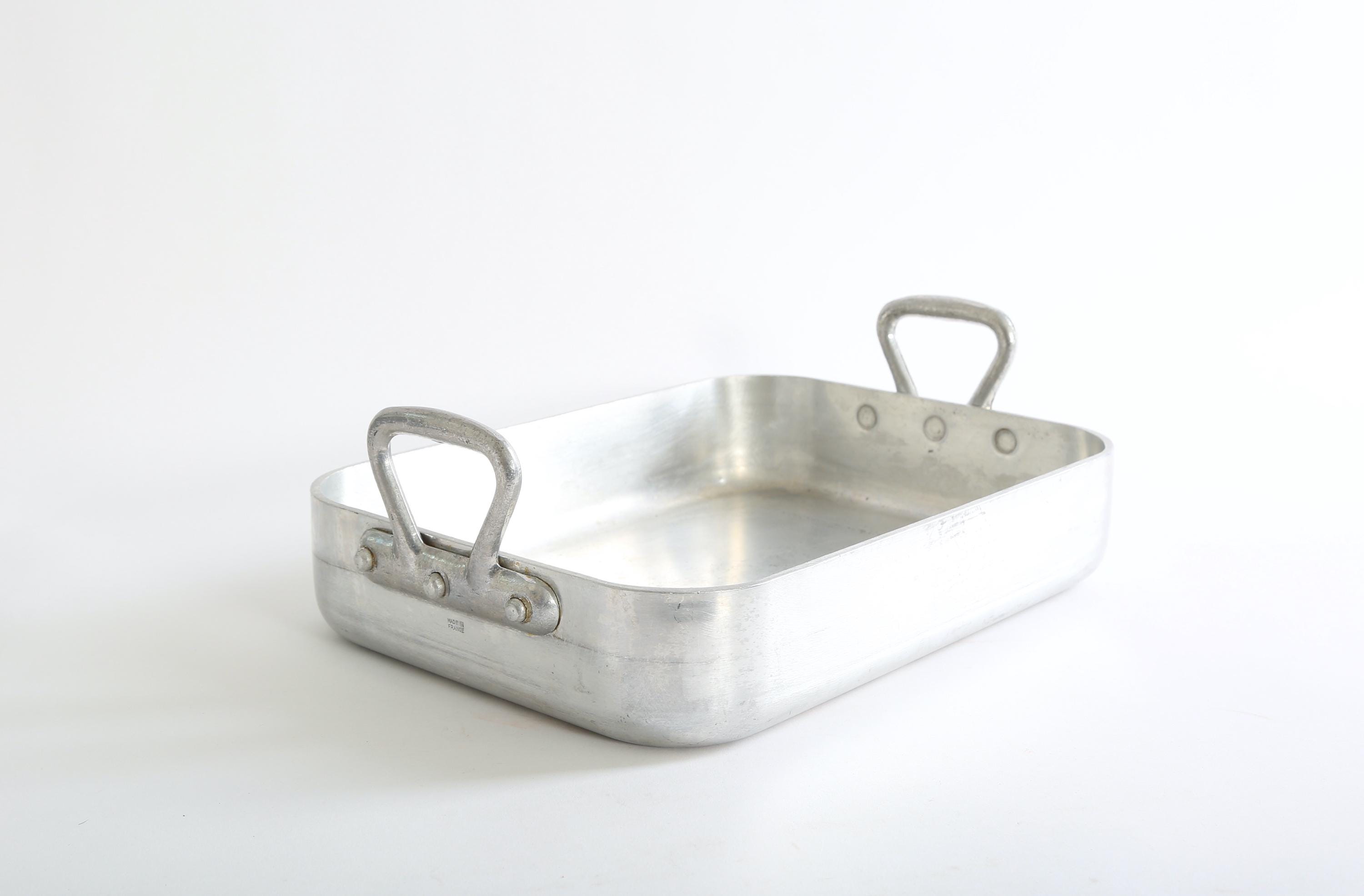 TOURNUS Ancienne Grosse casserole en aluminium estampillé restaurateur décoratif