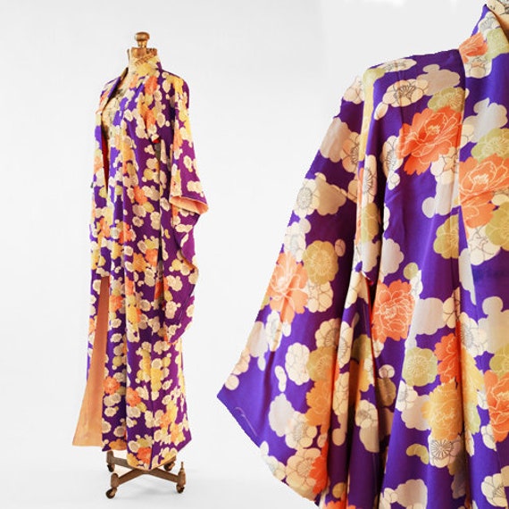 Antique 20s purple SILK floral Japanese KIMONO | w