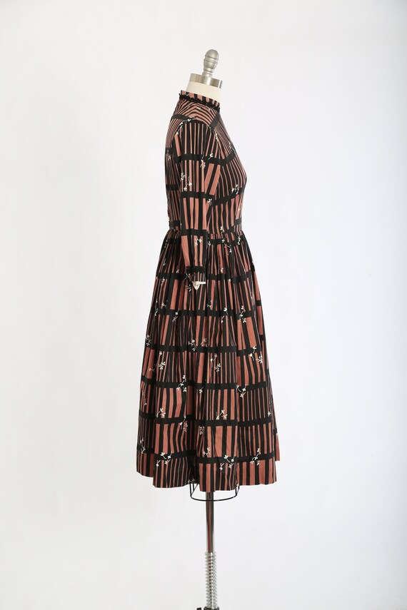 Vintage 50s Victorian striped cotton floral dress - image 5