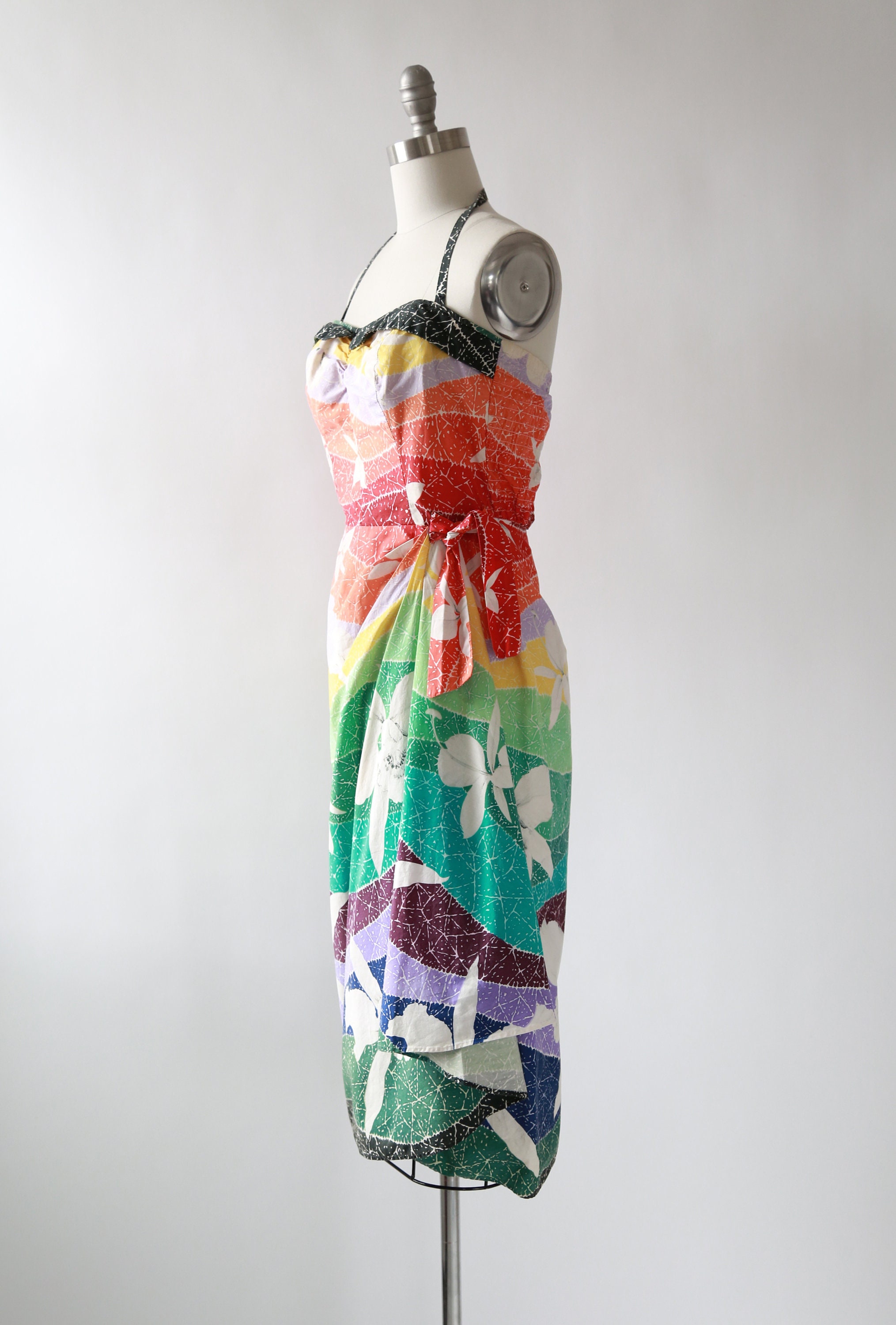 レインボーハワイアンドレス | ヴィンテージ 50 年代ハワイアンサロン