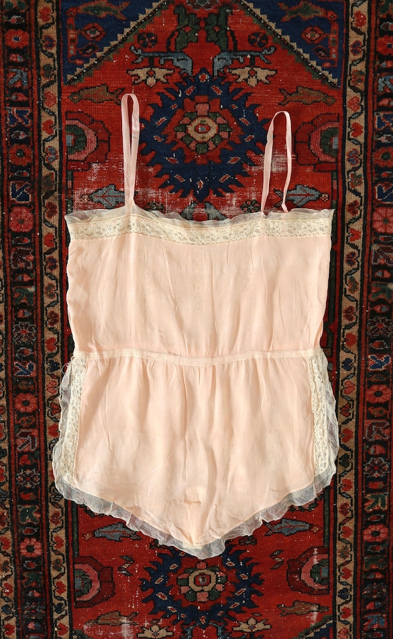 Antique vintage 1920s pink silk lace romper teddy… - image 4