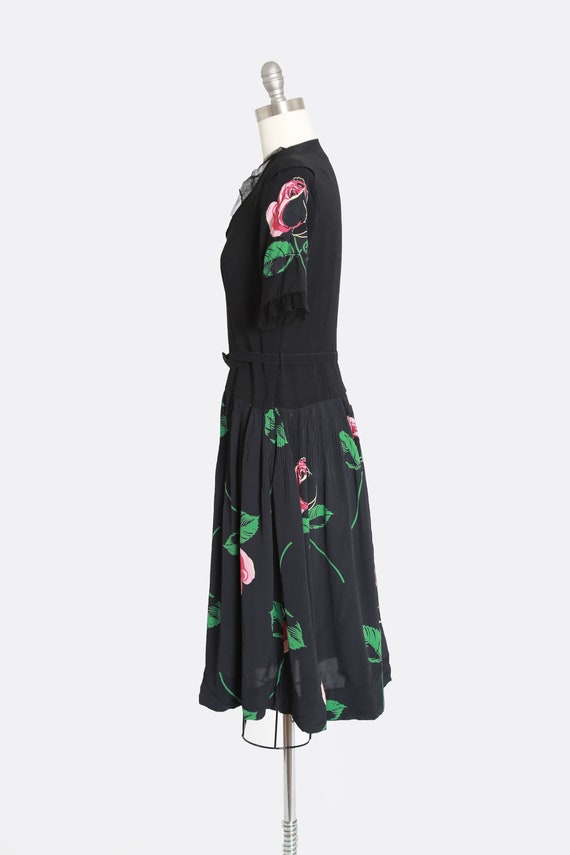 40s rose dress | Vintage 40s black floral Appliqu… - image 9