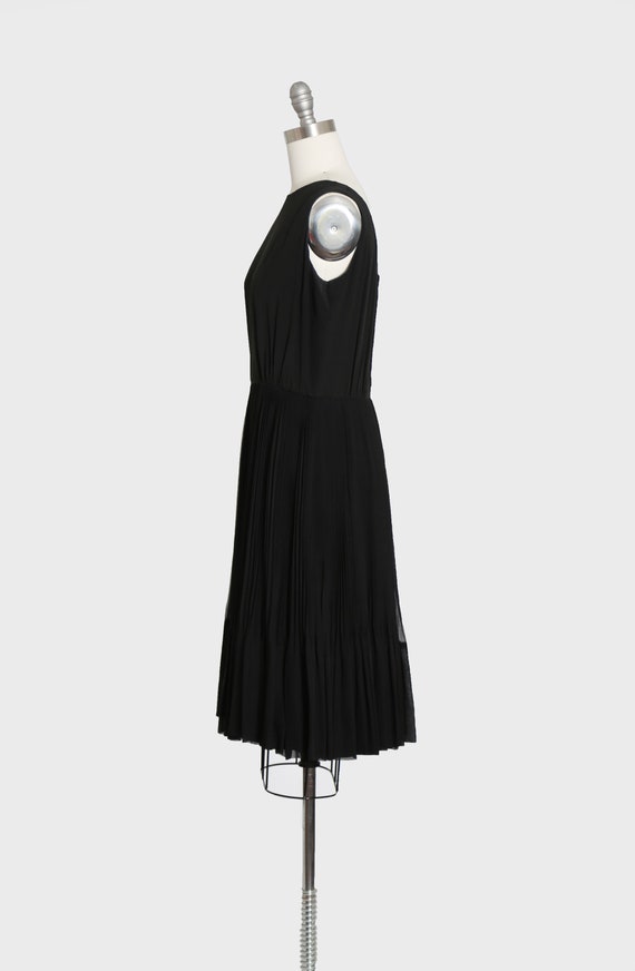 60s little black dress | Vintage 1960s Harou acco… - image 7