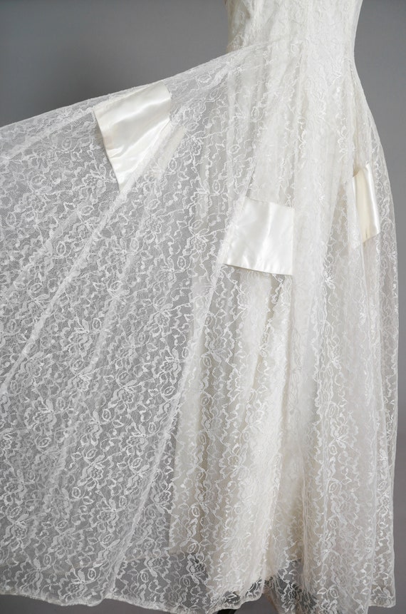 Emma Domb wedding dress | Vintage 50s floral lace… - image 6