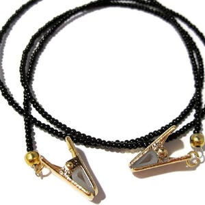 Black Beaded Eyeglass Lanyard, Black Eyeglass Holder Cord, Glasses Chain Around the Neck, Sunglasses Necklace, Choose Length & Glasses Grips