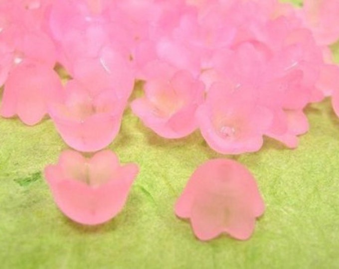 50pc acrylic pink flower beads-362x2