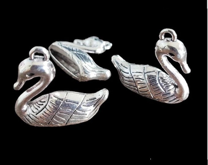 8pc 22x20mm Antique Silver Goose Pendant Charms - Vintage Bird Jewelry Findings - Alloy for Necklaces, Bracelets, DIY Crafts