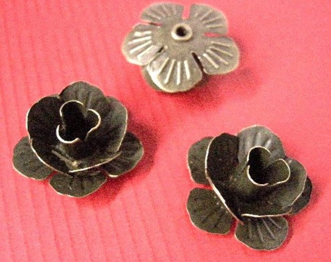 8pc 23mm antique bronze finish flower beads-5231