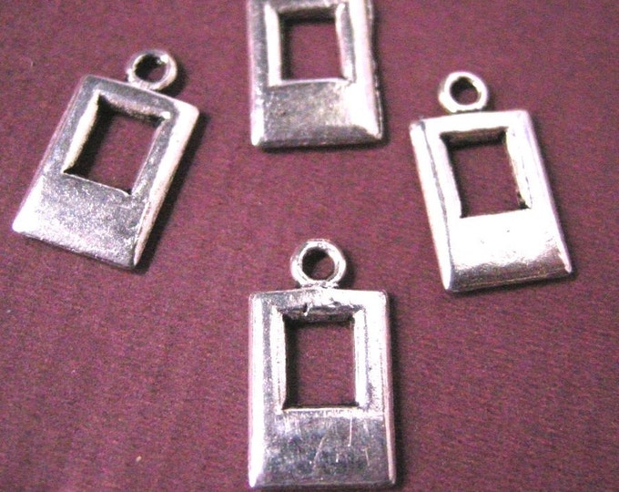 10pc antique silver finish metal small pendant-3626
