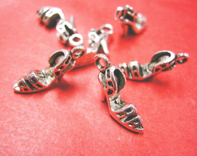 6pc 17x11mm antique silver metal high heel shoes pendant-4966