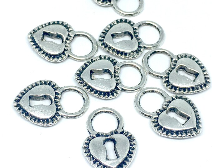 12pc 17x12mm antique silver finish metal lock pendants-4975