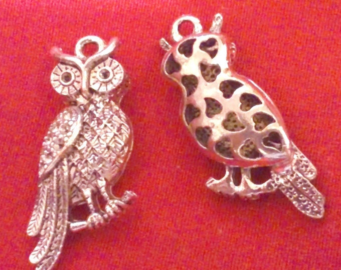 2pc antique silver finish metal hollow owl pendant--5130