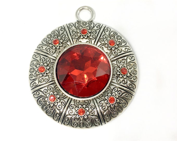 1pc 65x56mm antique silver finish  metal with resin pendant-7779C