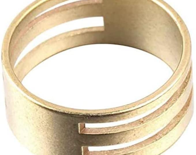 1 pc  Brass Rings Assistant Tool for Buckling Open and Close Jump Ring-R560
