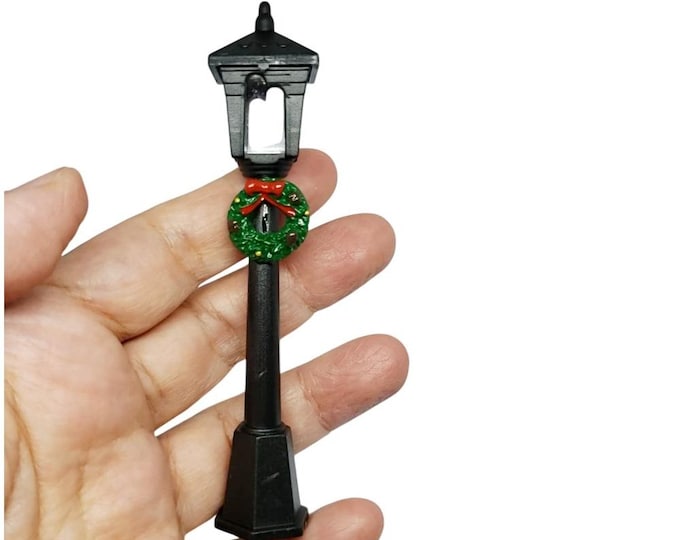 1pc Miniature Christmas Plastic Street Lamp Miniature Ornament, Pretending Prop Decorations