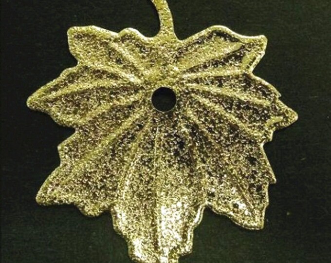 2pc golden finish filigree maple leaf pendant-1736