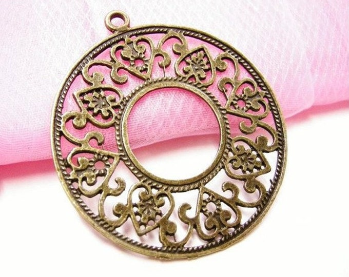 2pc antique bronze finish metal alloy round pendant-3617